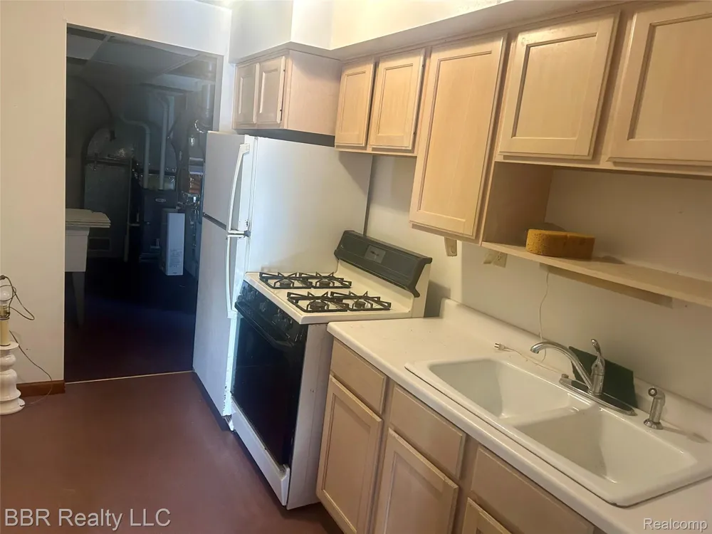 30620 Bayview Gibraltar City, MI 48173