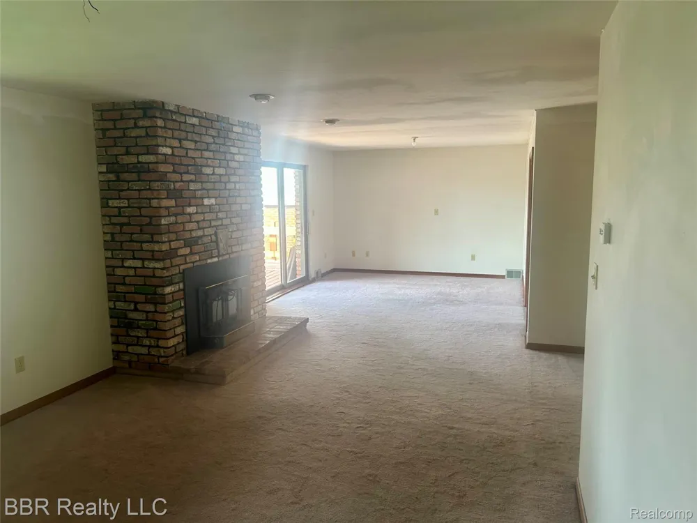 30620 Bayview Gibraltar City, MI 48173