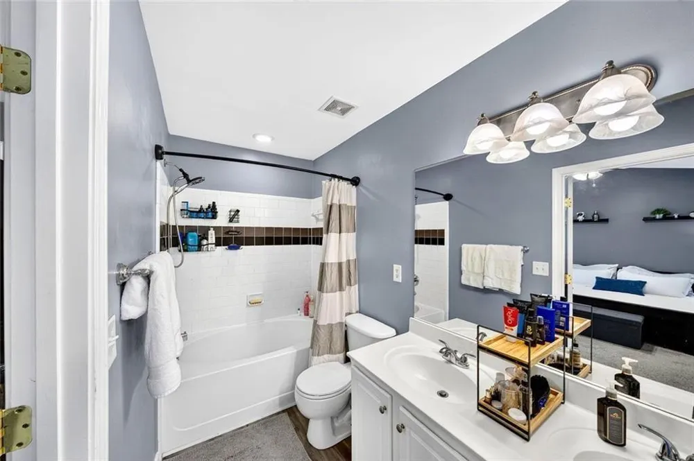 3327 Lathenview Court Alpharetta, GA 30004