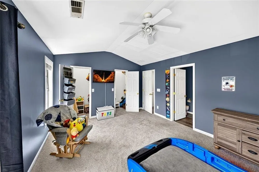 3327 Lathenview Court Alpharetta, GA 30004