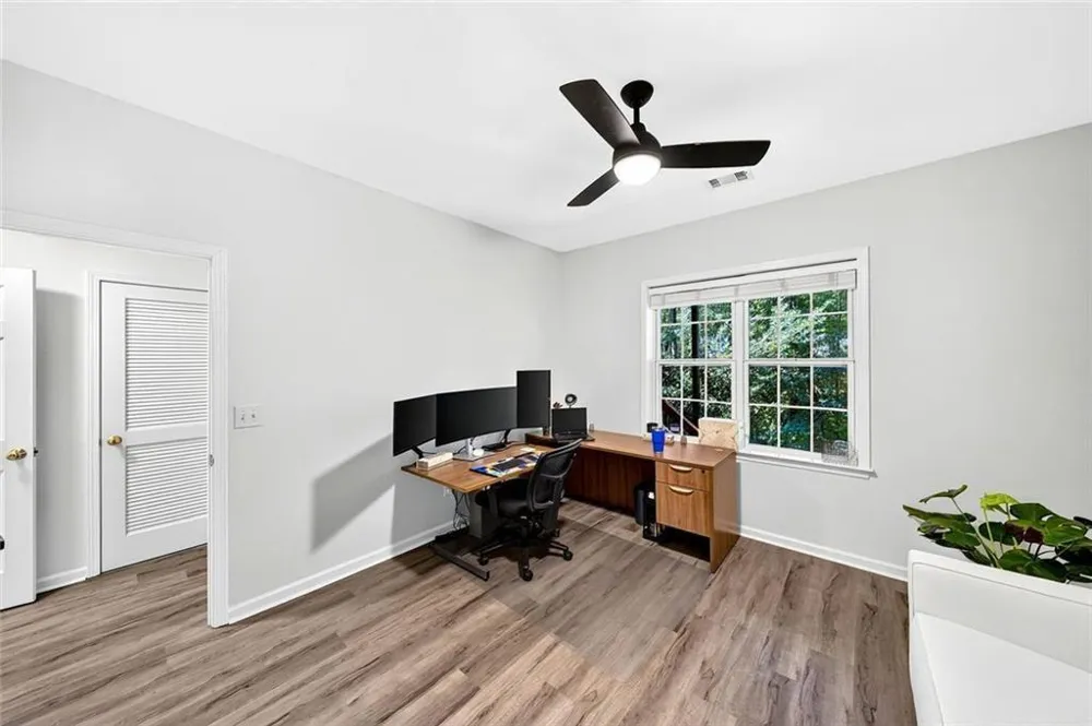 3327 Lathenview Court Alpharetta, GA 30004