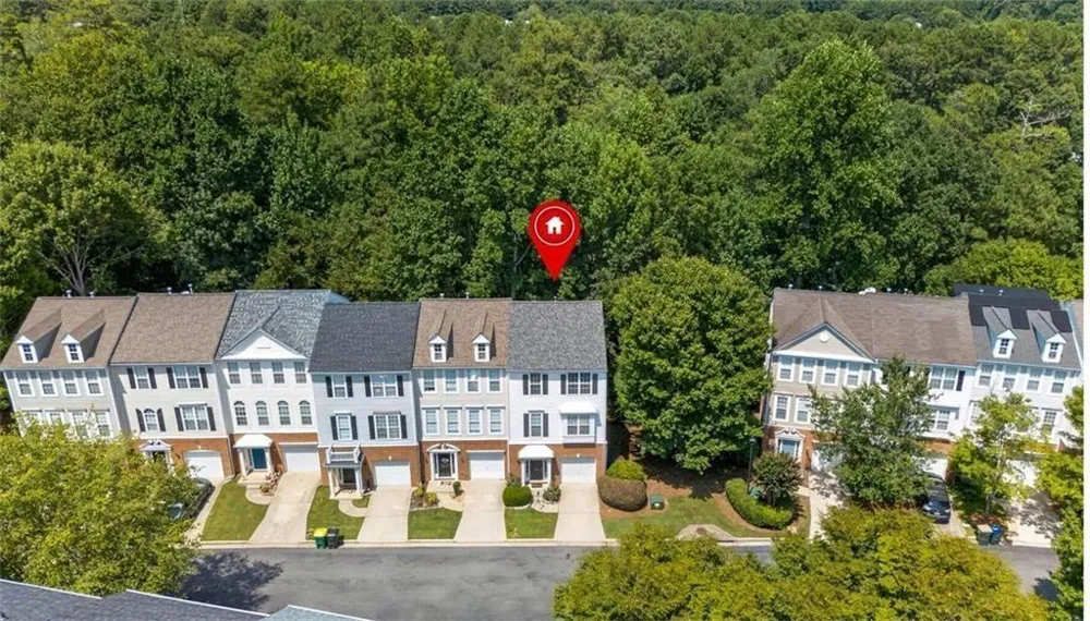 3327 Lathenview Court Alpharetta, GA 30004