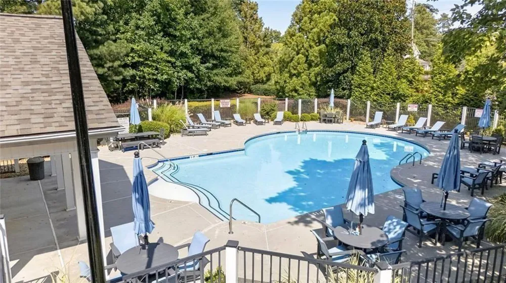 3327 Lathenview Court Alpharetta, GA 30004