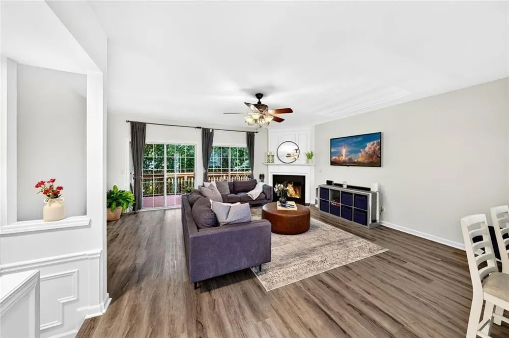 3327 Lathenview Court Alpharetta, GA 30004