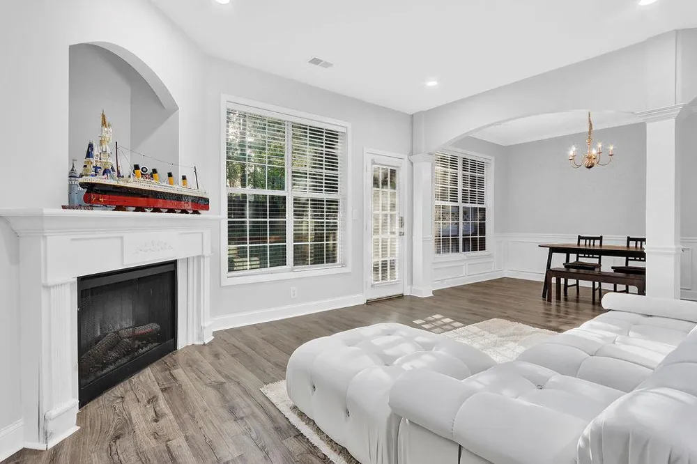 541 Woodland Park Terrace Lawrenceville, GA 30043