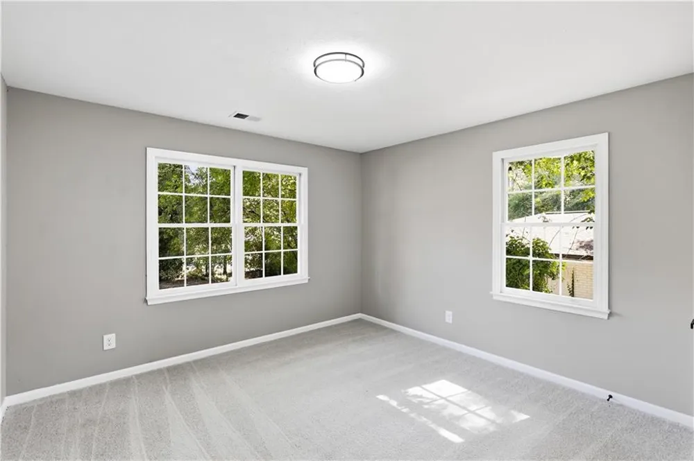 169 Robinhood Drive Newnan, GA 30263