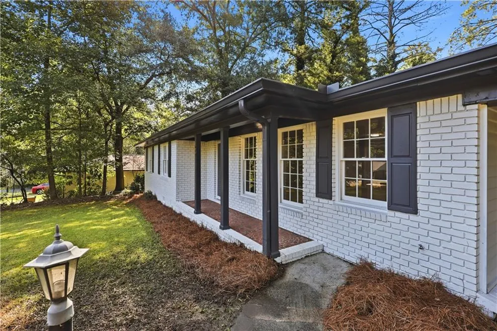 169 Robinhood Drive Newnan, GA 30263