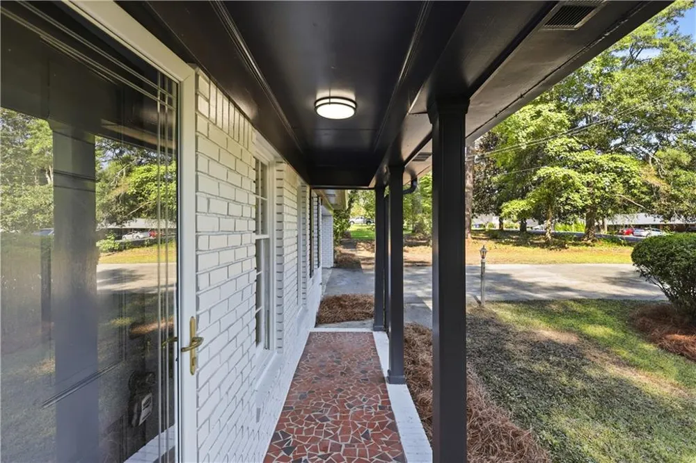 169 Robinhood Drive Newnan, GA 30263