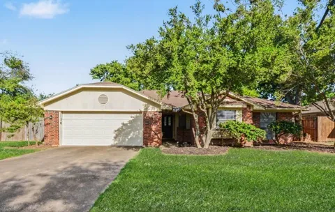 7 Alamosa Drive
