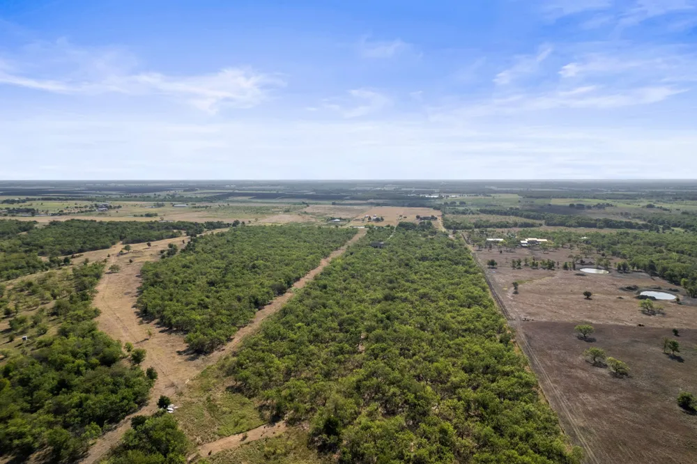 9798 County Road 146 Kaufman, TX 75142