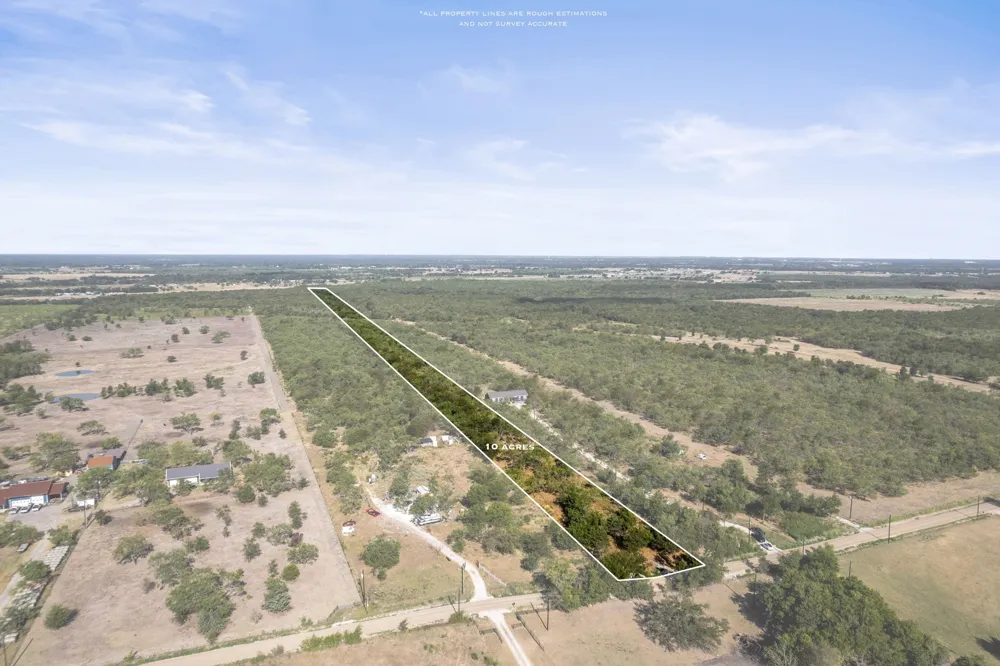 9798 County Road 146 Kaufman, TX 75142