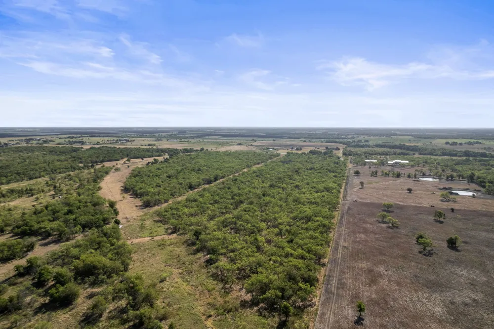 9798 County Road 146 Kaufman, TX 75142