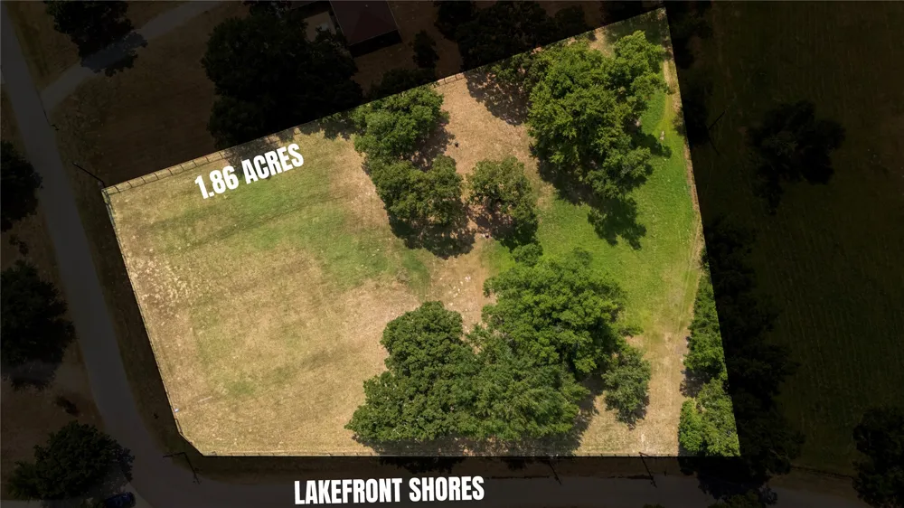 2301 Lakefront Shores Drive Athens, TX 75752