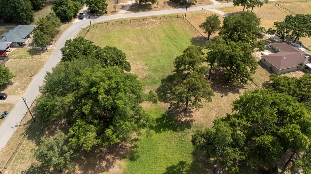 2301 Lakefront Shores Drive Athens, TX 75752