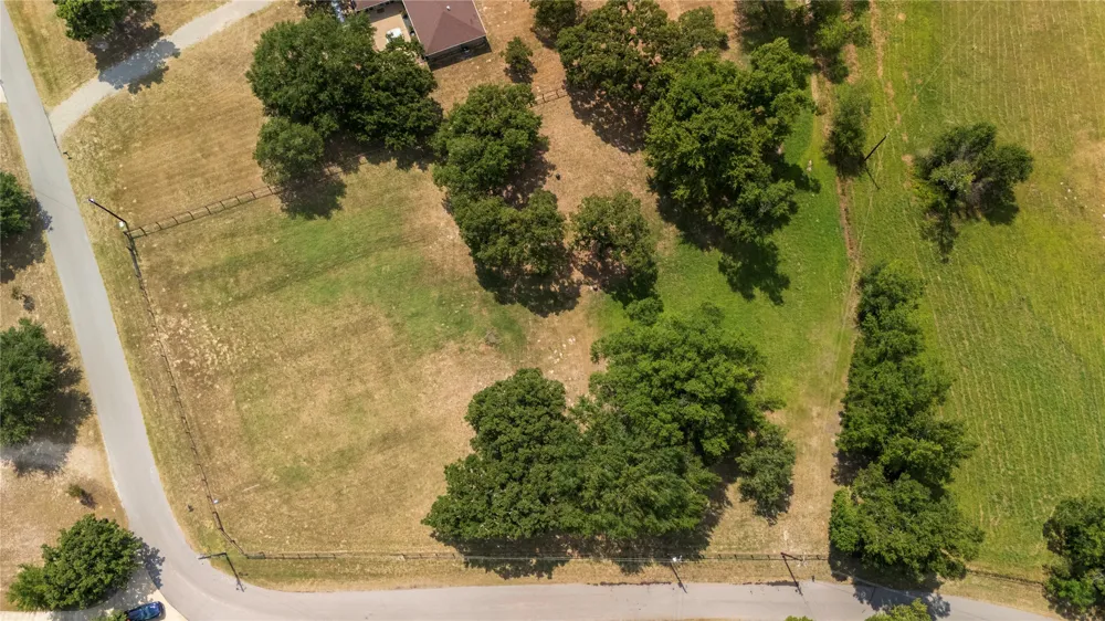 2301 Lakefront Shores Drive Athens, TX 75752