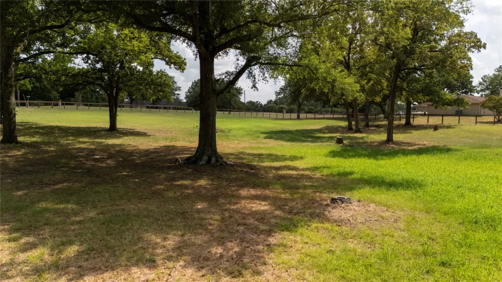 2301 Lakefront Shores Drive Athens, TX 75752