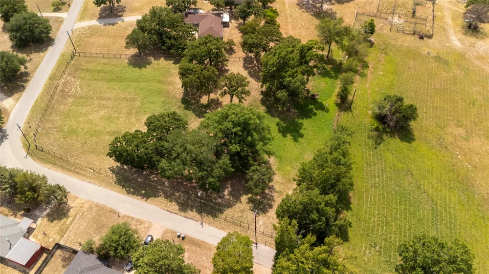 2301 Lakefront Shores Drive Athens, TX 75752