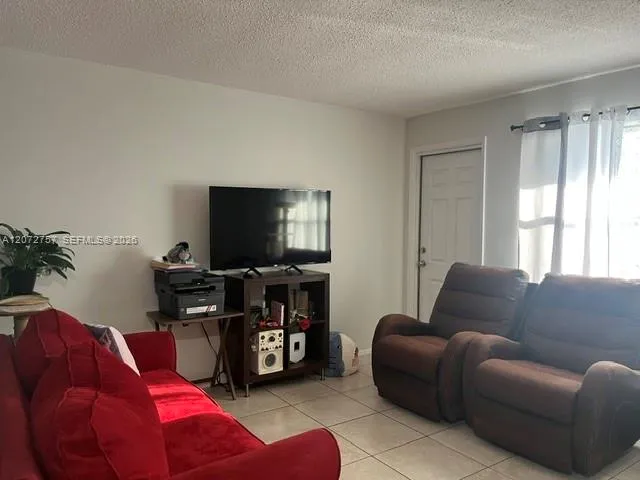5610 NE 18th Ave #6 Fort Lauderdale, FL 33334