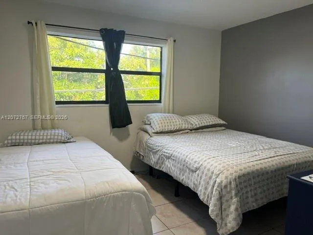 5610 NE 18th Ave #6 Fort Lauderdale, FL 33334