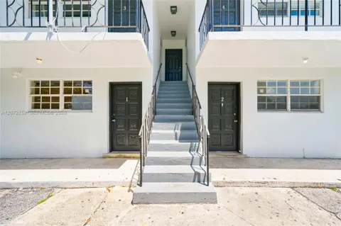 219 NW 10th Ave #APT #4