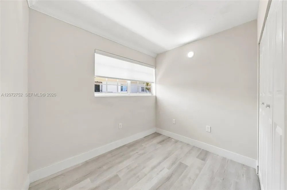 219 NW 10th Ave #APT #4 Miami, FL 33128
