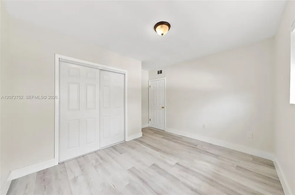 219 NW 10th Ave #APT #4 Miami, FL 33128