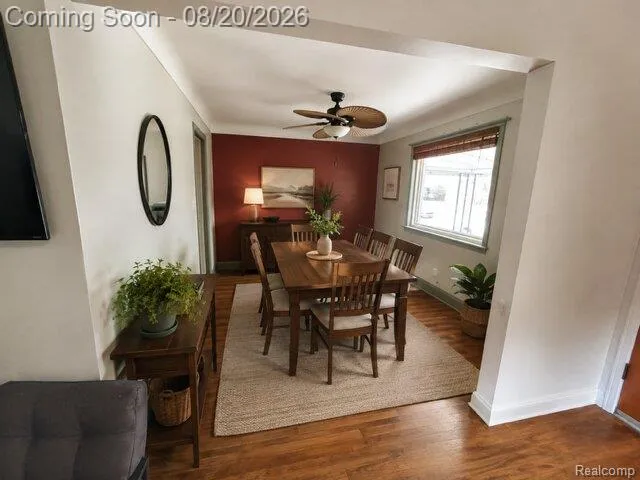 9976 Quandt Avenue Allen Park City, MI 48101