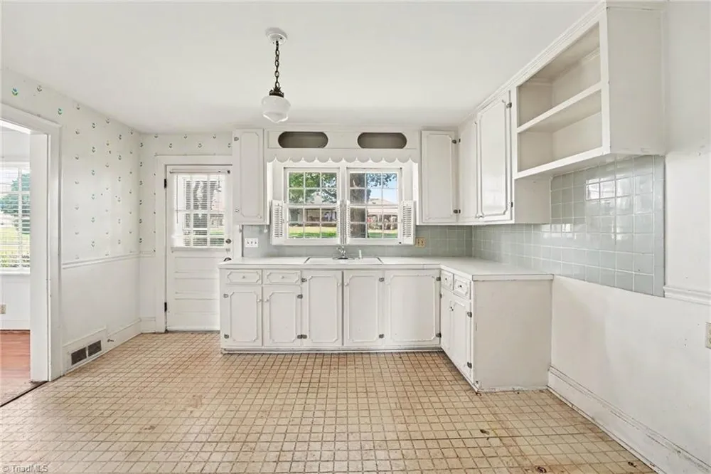418 Felts Drive King, NC 27021