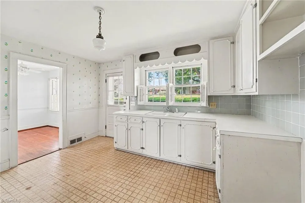 418 Felts Drive King, NC 27021