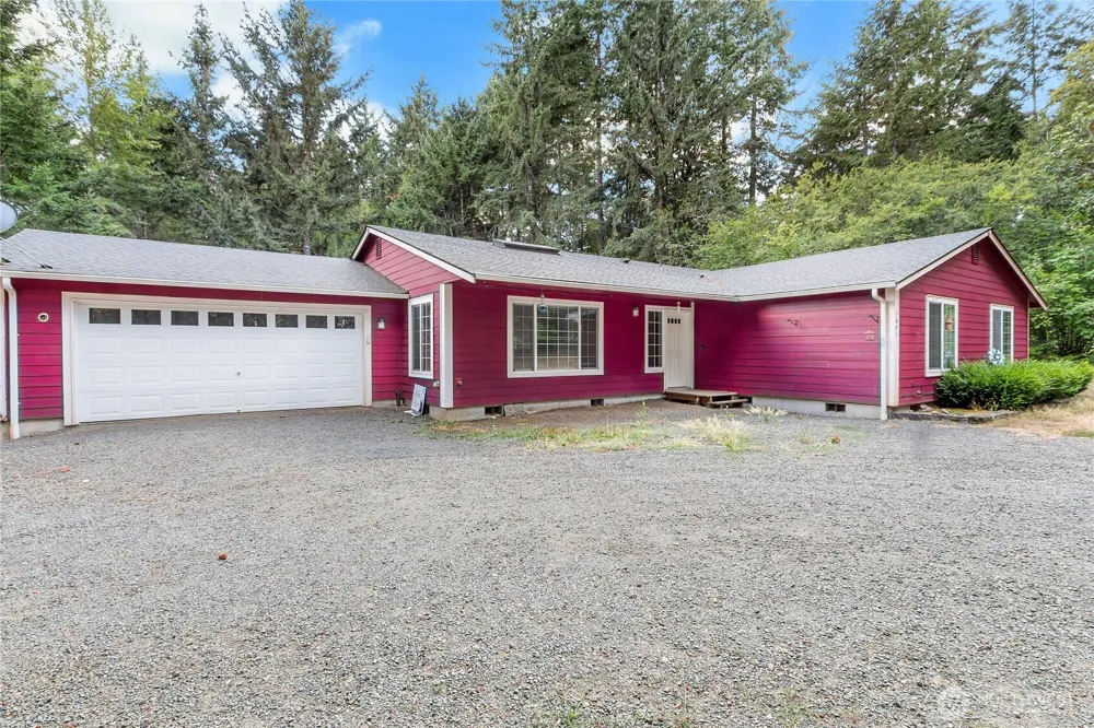 1671 Dickinson Avenue Shelton, WA 98584