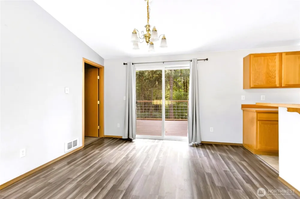 1671 Dickinson Avenue Shelton, WA 98584