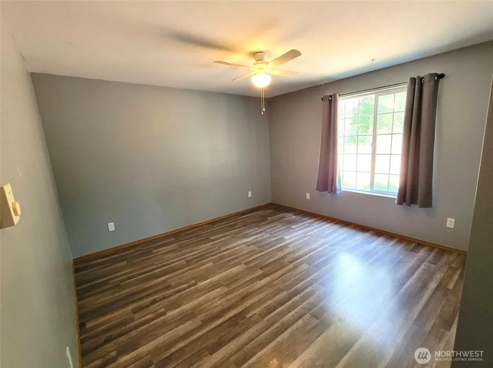 1671 Dickinson Avenue Shelton, WA 98584