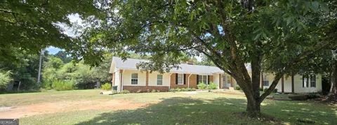 1351 Clack RD