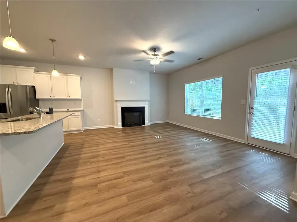 401 Lanier Circle Woodstock, GA 30189