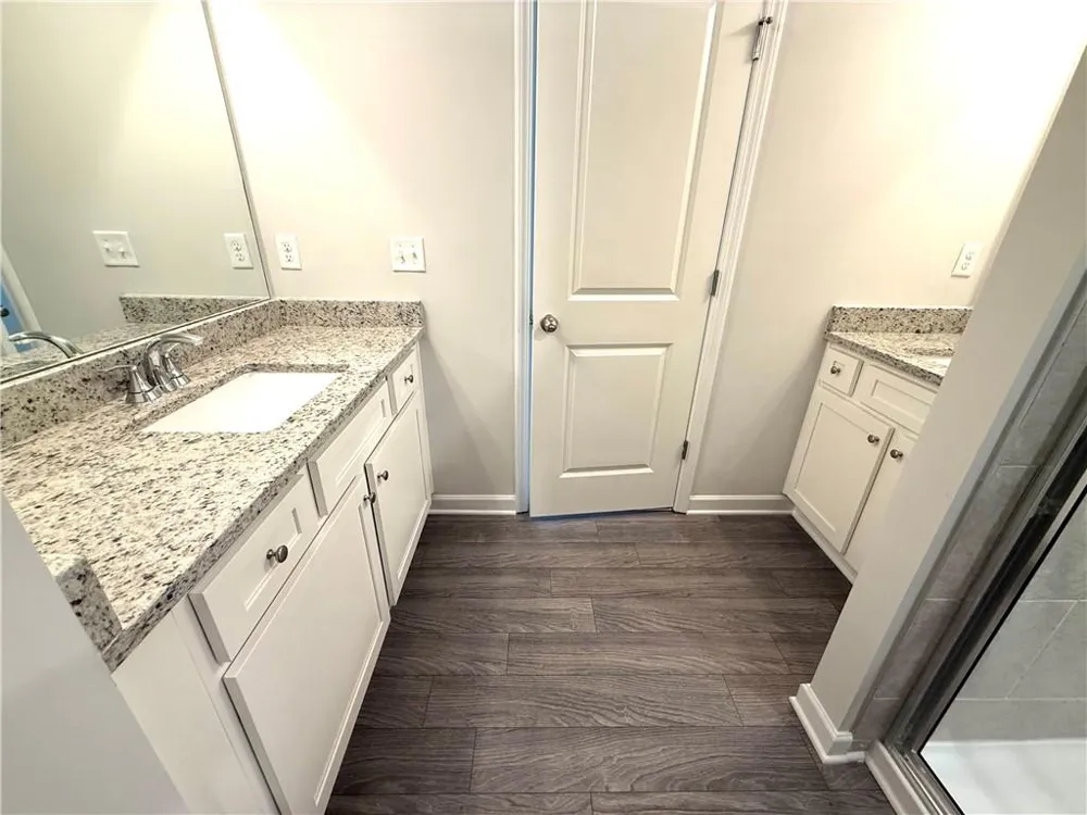 401 Lanier Circle Woodstock, GA 30189