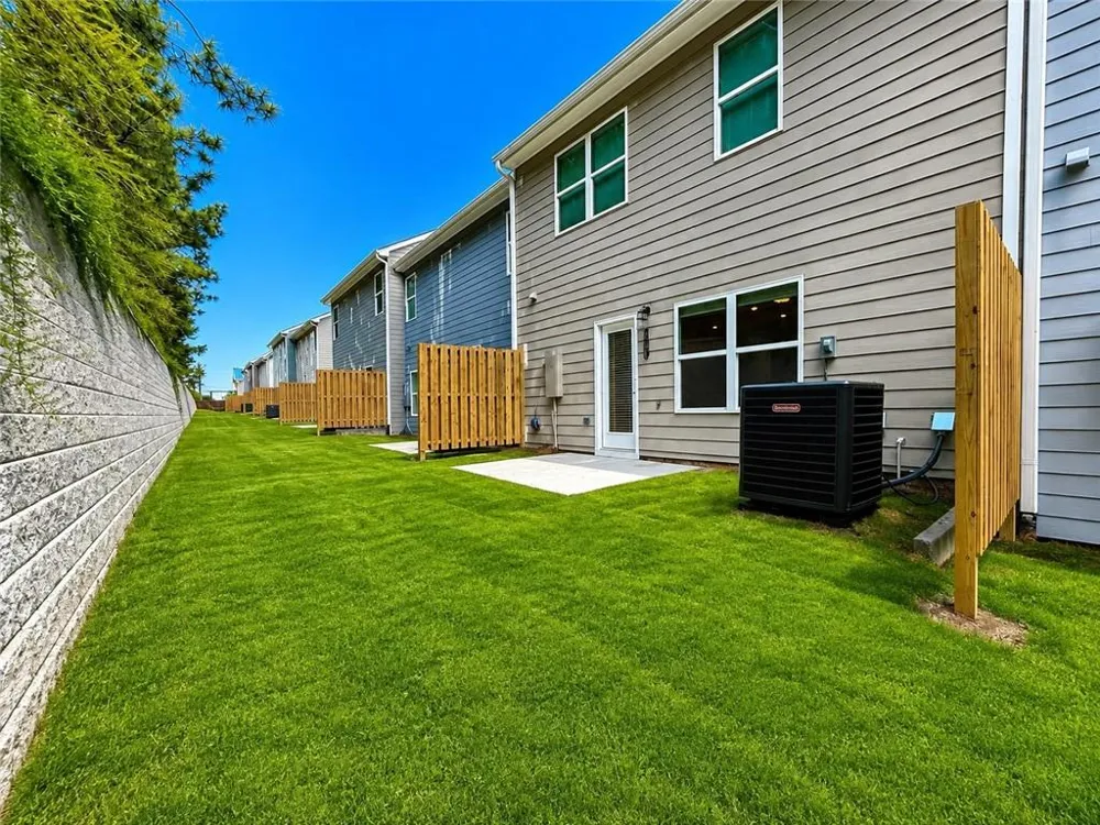 401 Lanier Circle Woodstock, GA 30189