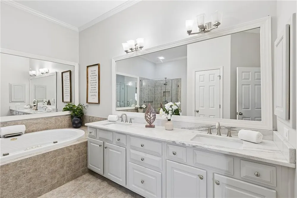 4305 Village Green Drive Roswell, GA 30075