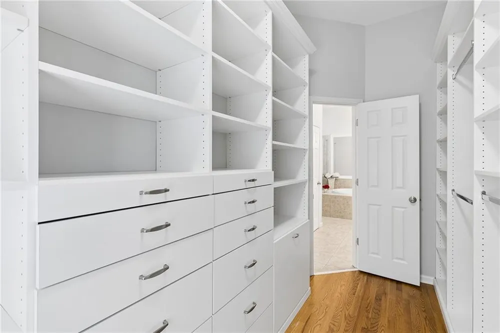 4305 Village Green Drive Roswell, GA 30075