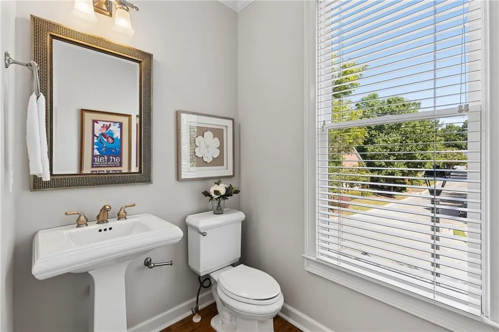 4305 Village Green Drive Roswell, GA 30075