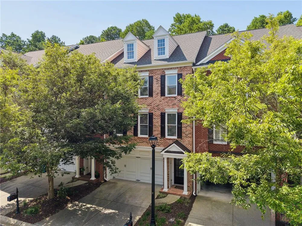 4305 Village Green Drive Roswell, GA 30075