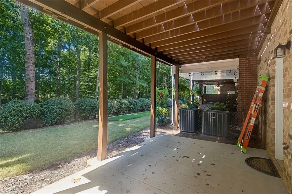 4305 Village Green Drive Roswell, GA 30075