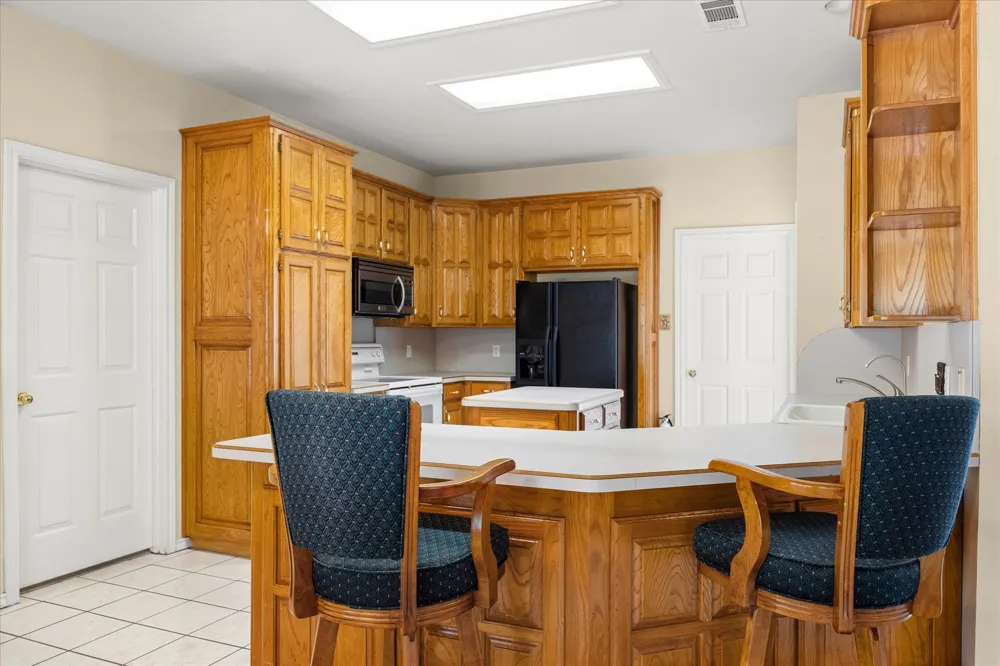 4201 E Bankhead Highway Weatherford, TX 76087