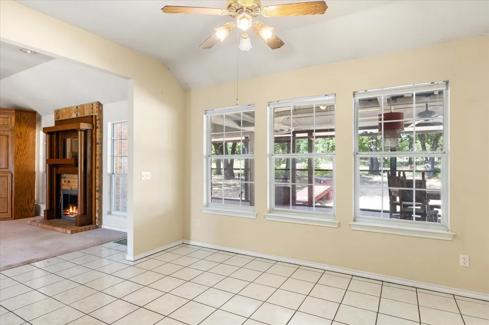 4201 E Bankhead Highway Weatherford, TX 76087