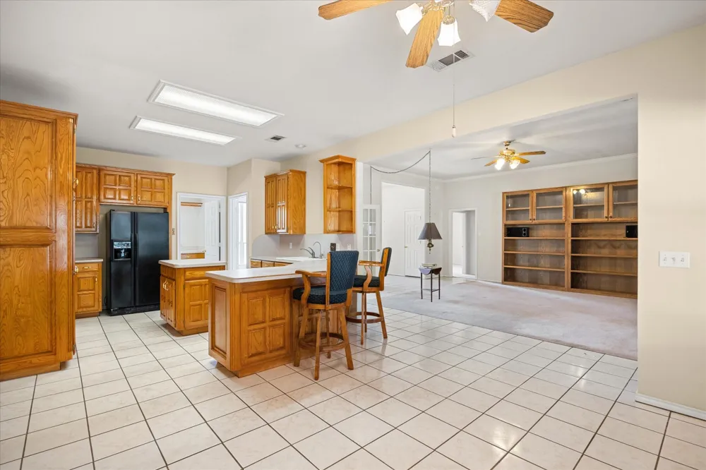 4201 E Bankhead Highway Weatherford, TX 76087