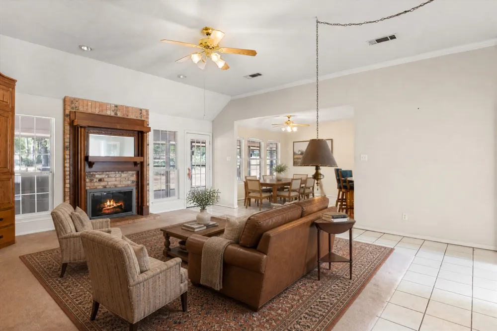 4201 E Bankhead Highway Weatherford, TX 76087