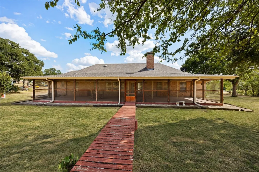 4201 E Bankhead Highway Weatherford, TX 76087