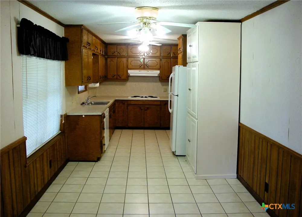 406 Sherwood Drive Victoria, TX 77901