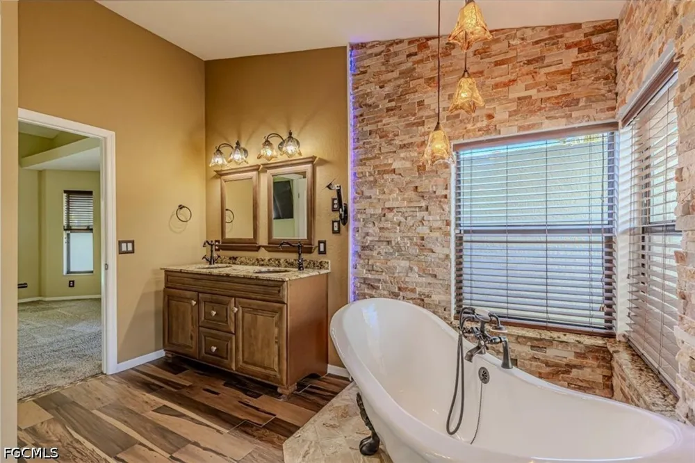 SW 43rd Lane Cape Coral, FL 33914