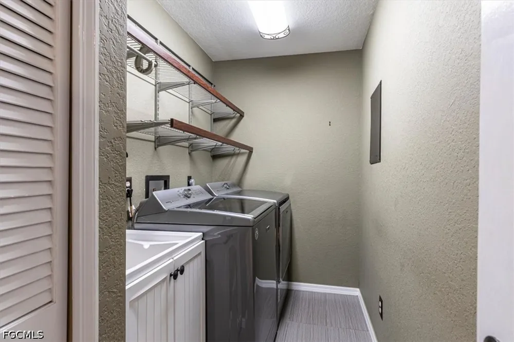 SW 43rd Lane Cape Coral, FL 33914