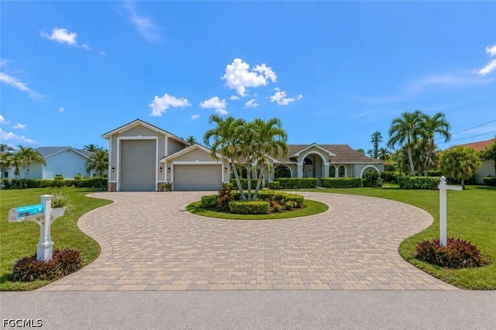SW 43rd Lane Cape Coral, FL 33914